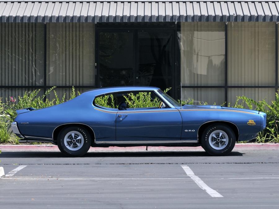  Pontiac GTO The Judge Hardtop Coupe 1969 года  (фото 12 из 21)
